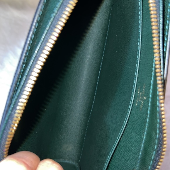 Louis Vuitton Orsay Green Taiga - Picture 17 of 17